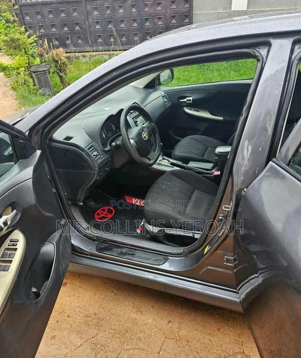 Toyota Corolla 2013 Gray