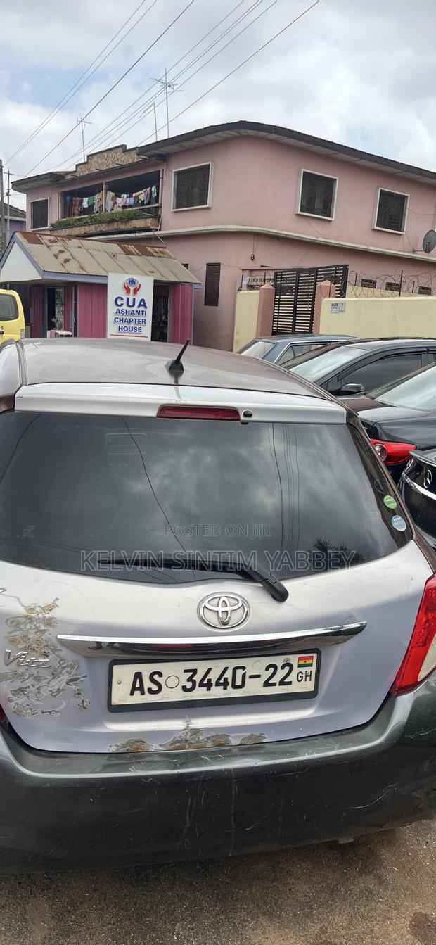 Toyota Vitz 1.3 AWD 3dr 2012 Brown