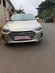 Hyundai Elantra 2017 Gold for sale