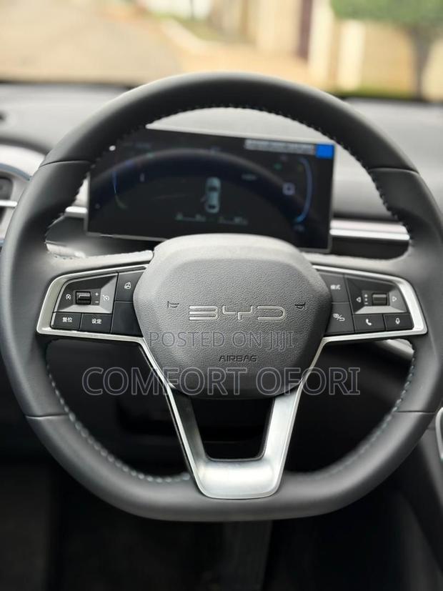New BYD Destroyer 05 DM-i 1.5 Hybrid FWD 2025 Silver