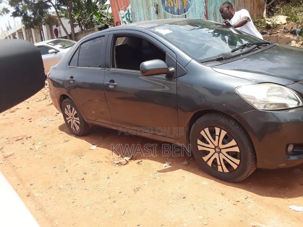 Toyota Yaris 2007 Gray
