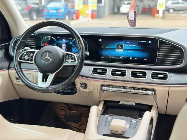 Mercedes-Benz GLE-Class 2021 Brown