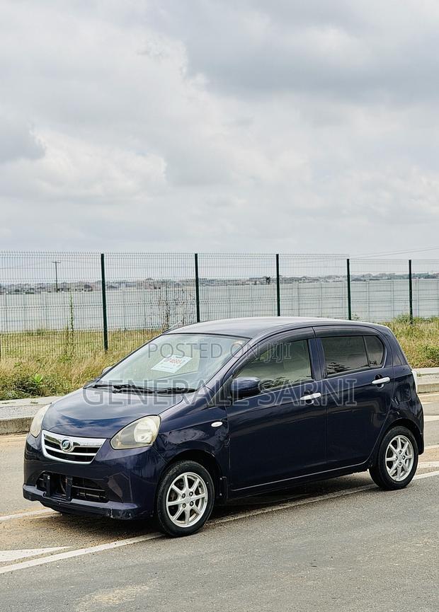Daihatsu Mira 2014 Blue