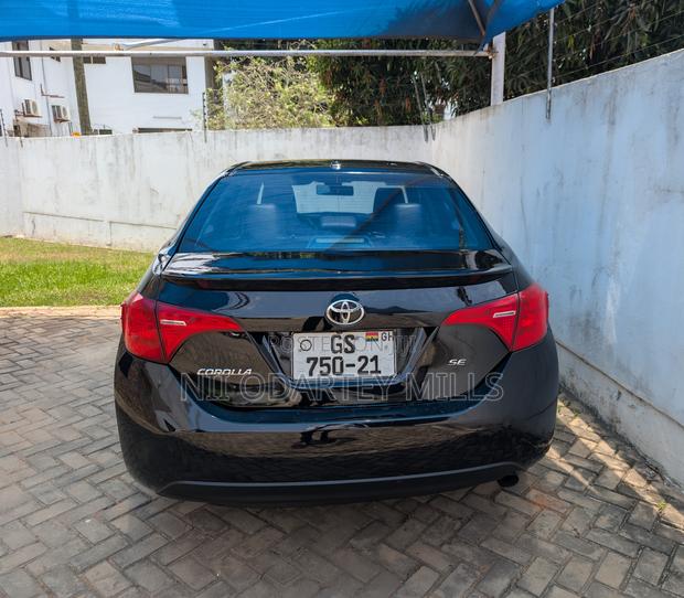Toyota Corolla SE Special Edition 4dr Sedan (1.8L 4cyl CVT) 2017 Black