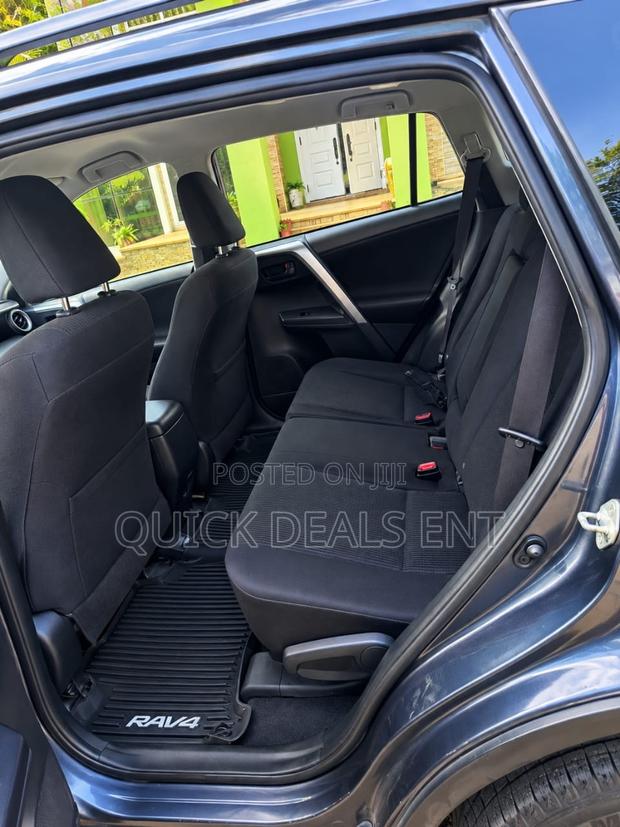 Toyota RAV4 2017 Gray