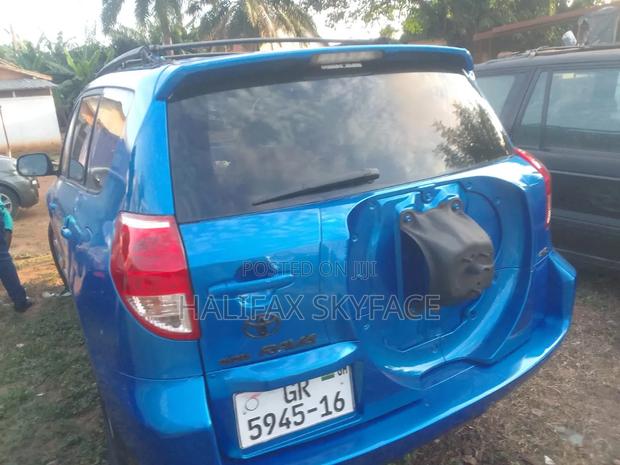 Toyota RAV4 2011