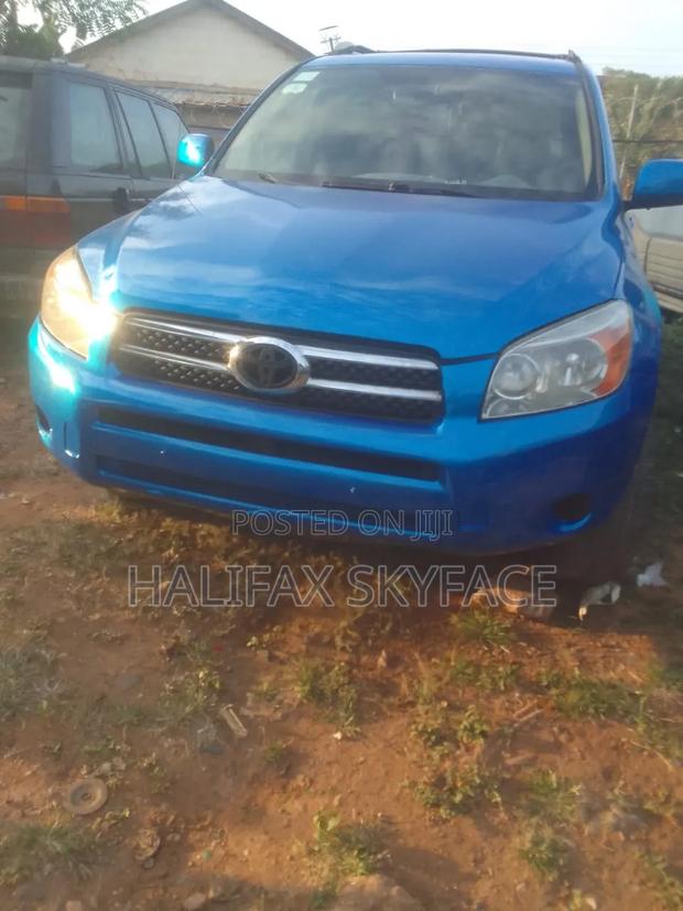 Toyota RAV4 2011