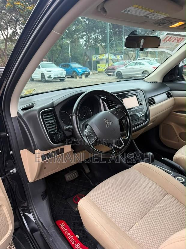 Mitsubishi Outlander ES AWC 2016 Black
