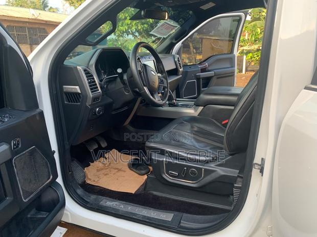 Ford F-150 Platinum 4x4 SuperCrew Cab Styleside 6.5 ft. box 157 in. WB
