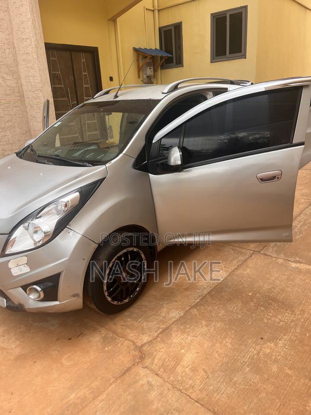 Chevrolet Spark Plus 2012 Gray