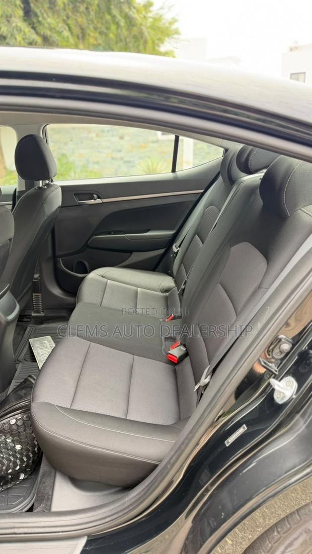Hyundai Elantra SEL 2018 Black