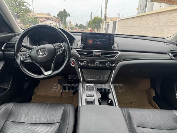 Honda Accord EX-L 2.0T 2020 White