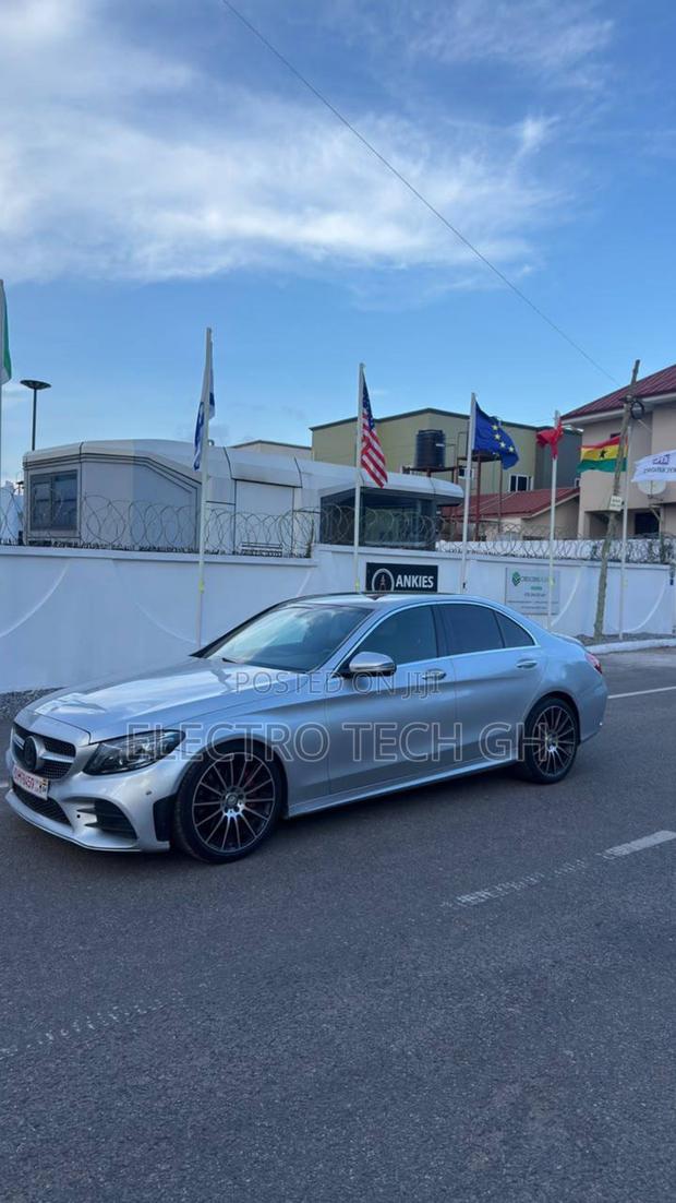 Mercedes-Benz C300 2016 Silver