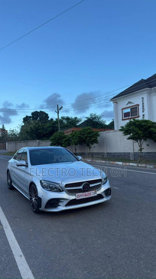 Mercedes-Benz C300 2016 Silver