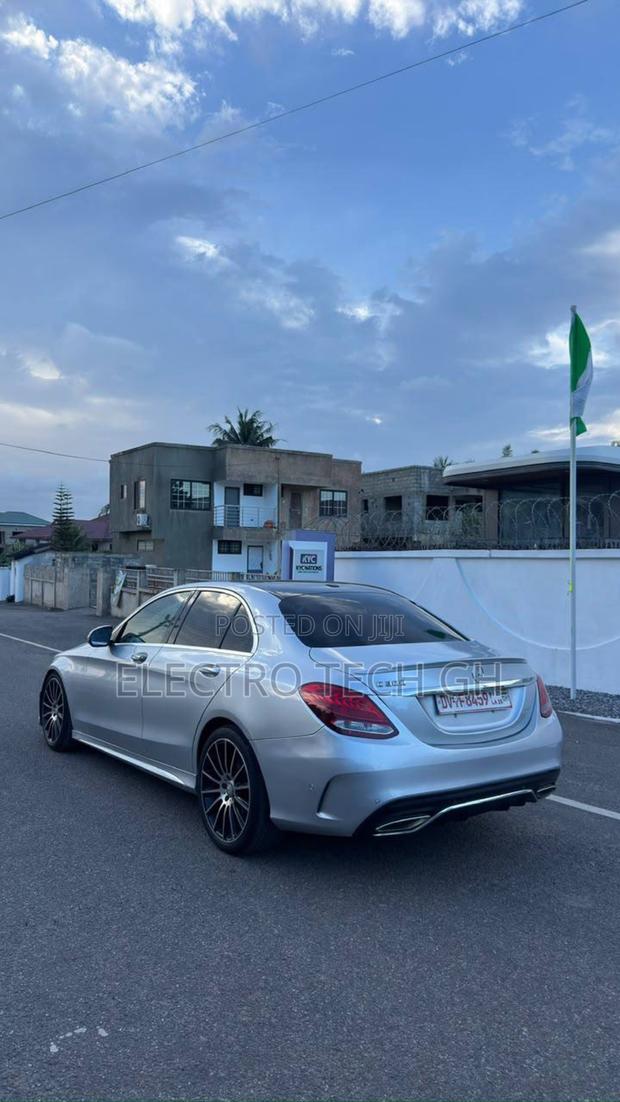 Mercedes-Benz C300 2016 Silver