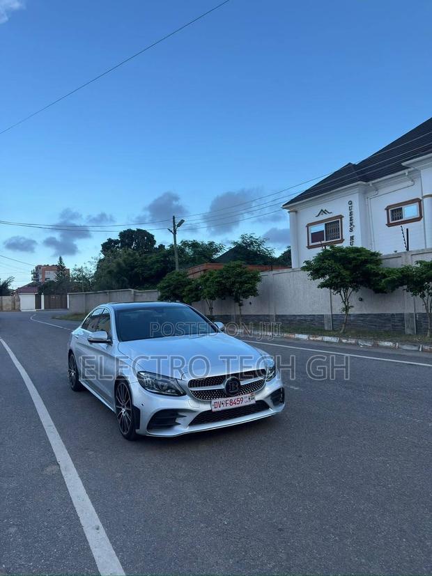 Mercedes-Benz C300 2016 Silver