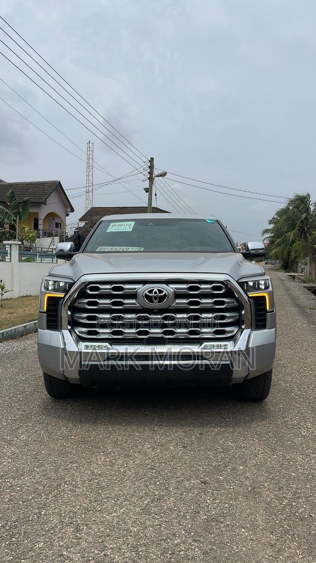 Toyota Tundra Limited 2022 Silver