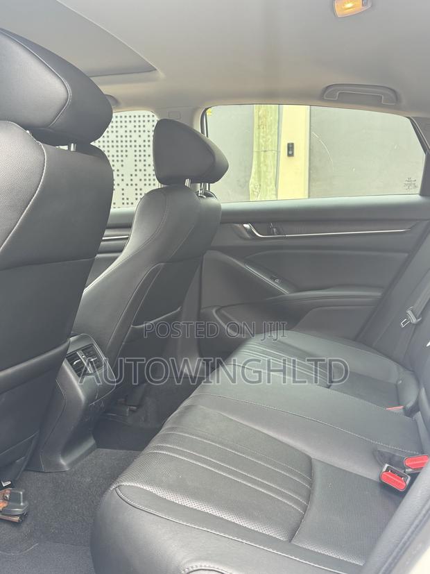Honda Accord EX-L 2.0T 2020 White