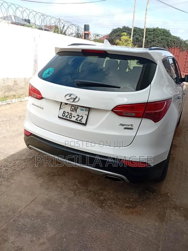 Hyundai Santa Fe 2015 White