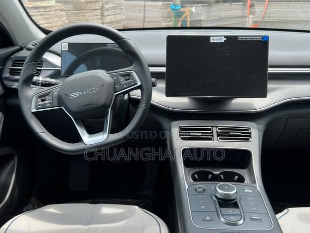 New BYD Destroyer 05 DM-i 1.5 Hybrid FWD 2025 White