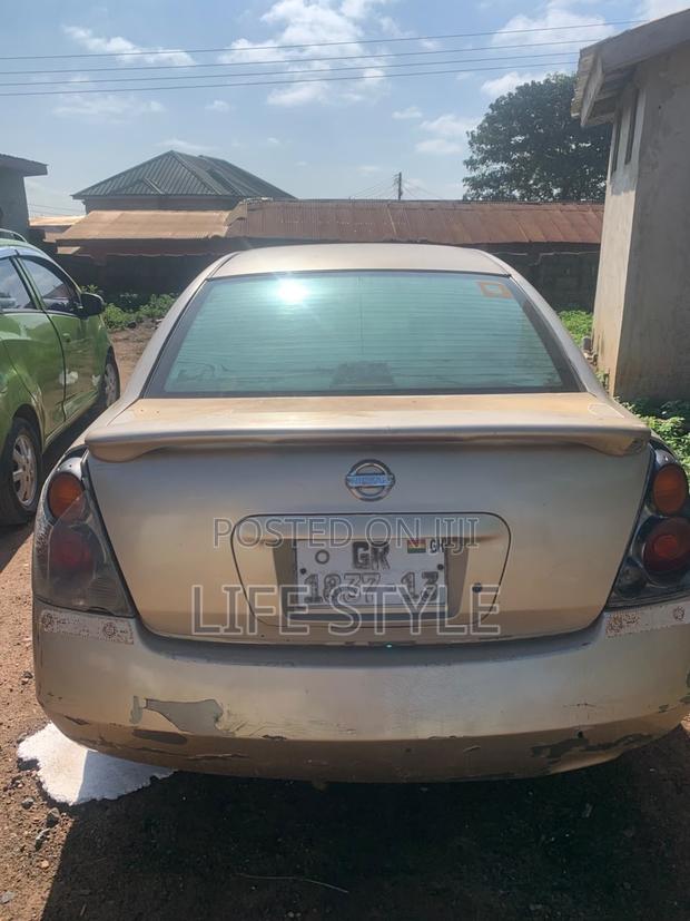 Nissan Altima 2005 Gold