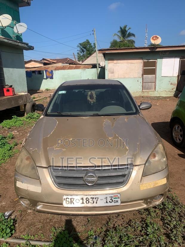 Nissan Altima 2005 Gold