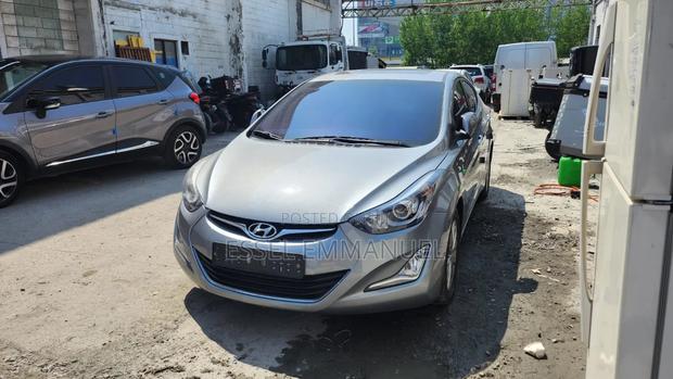 Hyundai Avante 2016 Gray