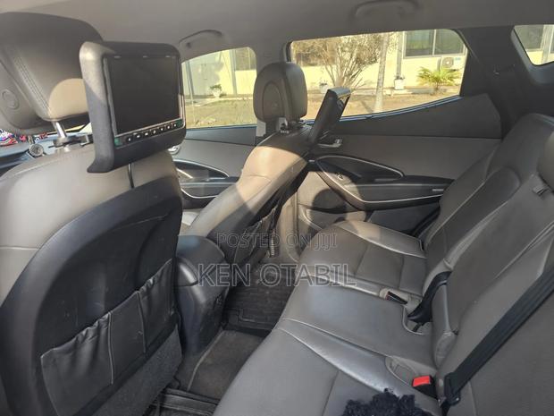 Hyundai Santa Fe 2017 White