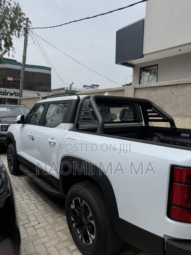 New BYD Shark 6 Performance Pickup 2026 White