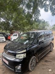 Toyota Voxy V 4WD 7-Seater 2012 Black for sale