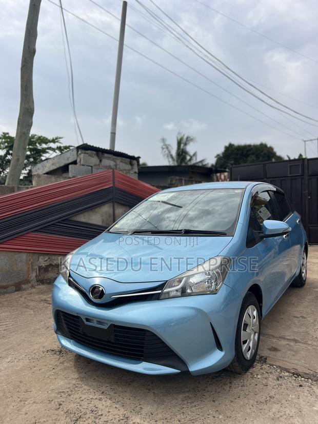 Toyota Vitz 1.3 AWD 3dr 2015 Blue