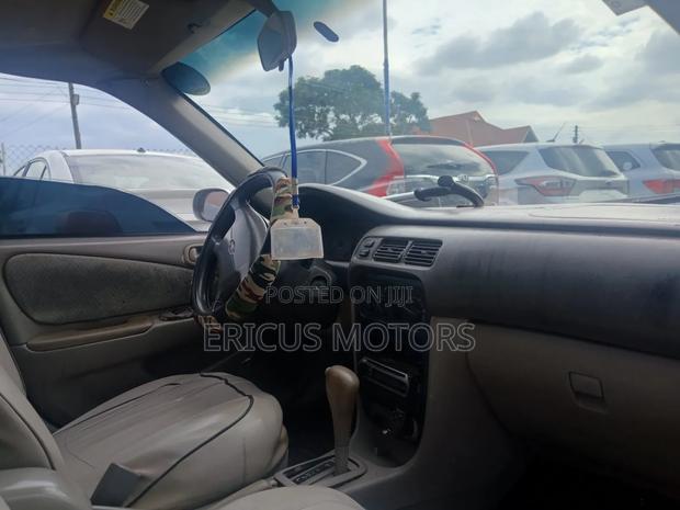 Toyota Corolla 2002 Silver