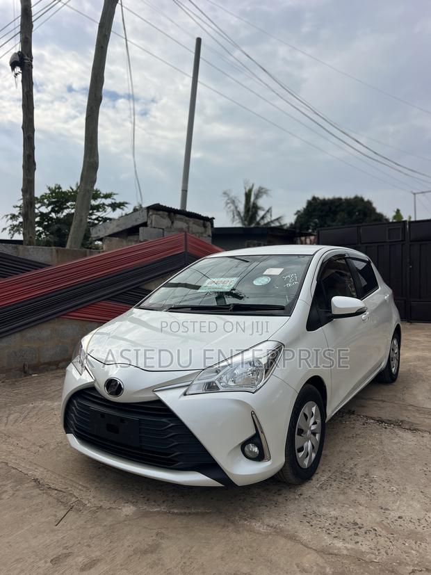 Toyota Vitz 1.3 AWD 3dr 2017 White