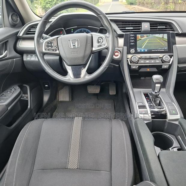 Honda Civic 2020 Gray