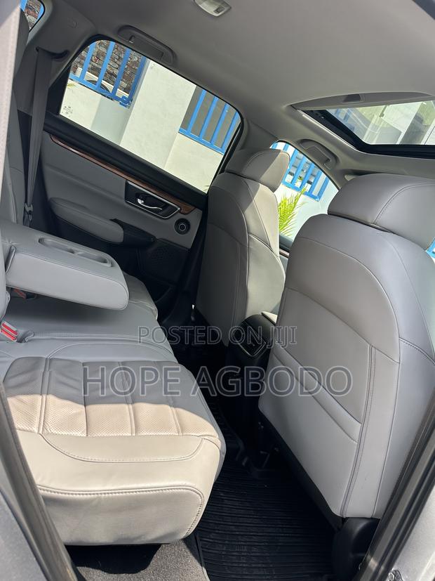 Honda CR-V Touring AWD 2018 Silver