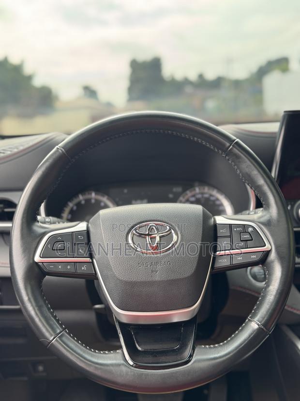 Toyota Highlander XSE AWD 2023 Black