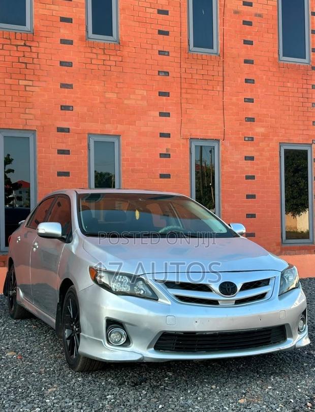 Toyota Corolla S 4dr Sedan (1.8L 4cyl 4A) 2012 Silver