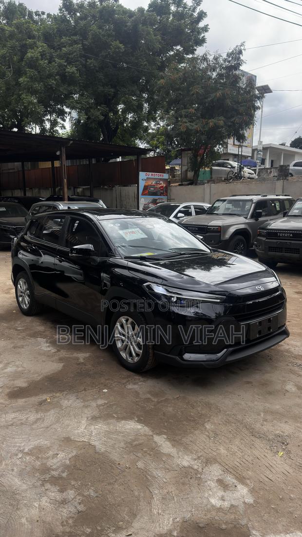 New Toyota Frontlander 2025 Black