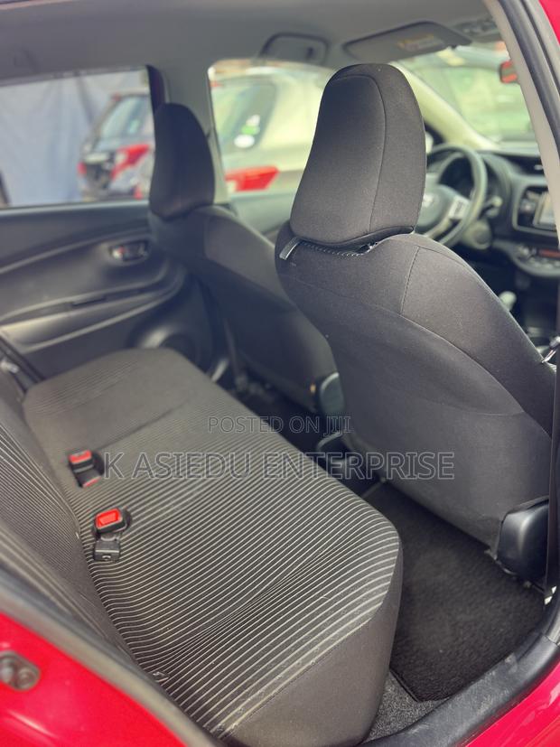 Toyota Vitz 1.3 AWD 3dr 2015 Pink