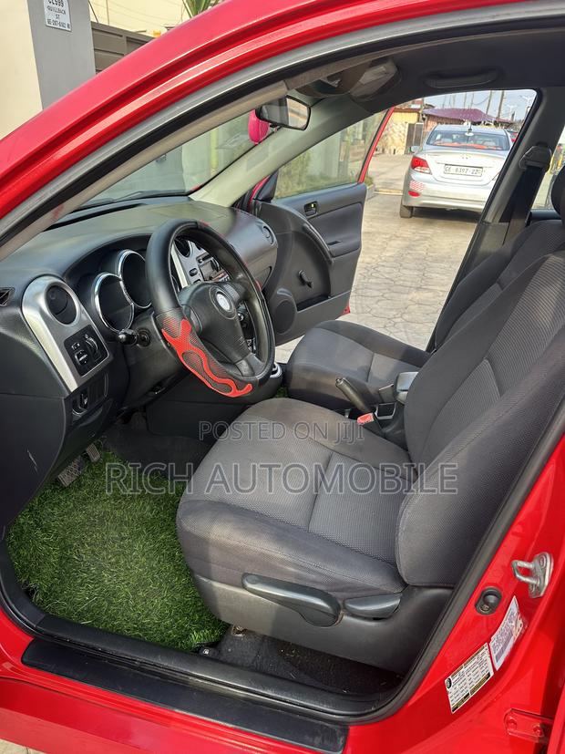 Pontiac Vibe 2010 Red