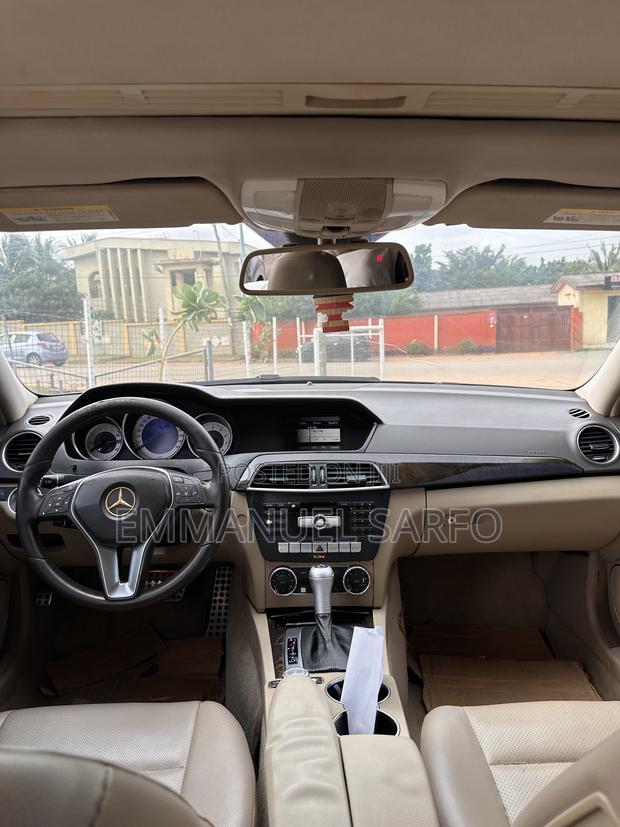 Mercedes-Benz C250 2014 Black