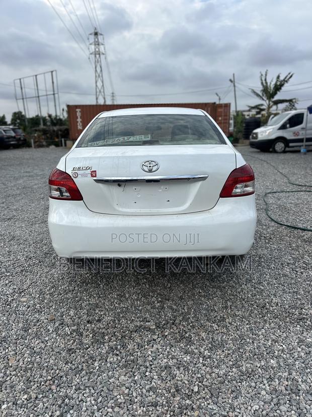 Toyota Belta 2010 White