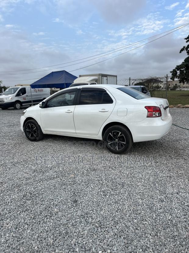 Toyota Belta 2010 White