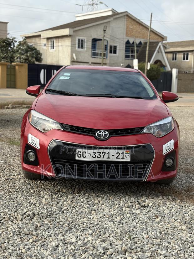 Toyota Corolla LE 4dr Sedan (1.8L 4cyl CVT) 2015 Red