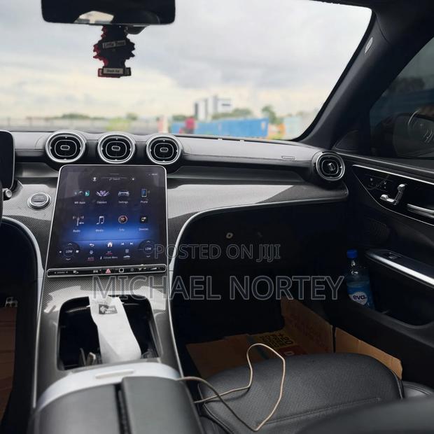 Mercedes-Benz C300 2023 Gray