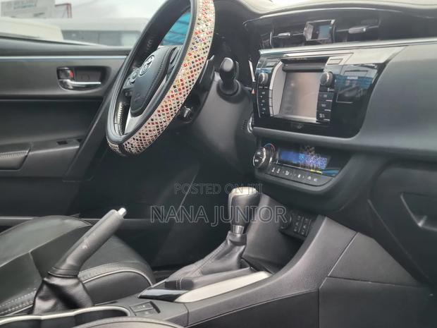 Toyota Corolla S 4dr Sedan (1.8L 4cyl CVT) 2016 Silver