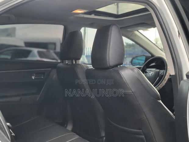 Toyota Corolla S 4dr Sedan (1.8L 4cyl CVT) 2016 Silver