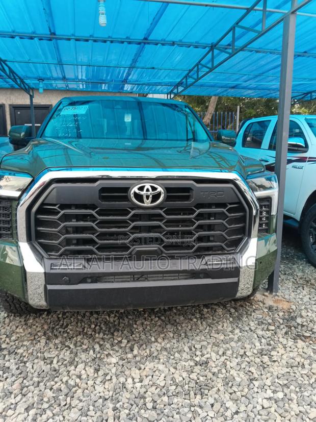 Toyota Tundra 2022 Green