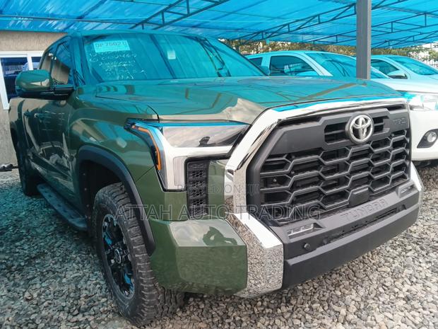 Toyota Tundra 2022 Green
