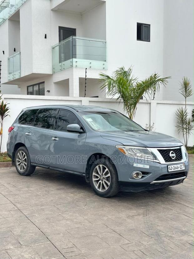 Nissan Pathfinder SL FWD 2013 Beige